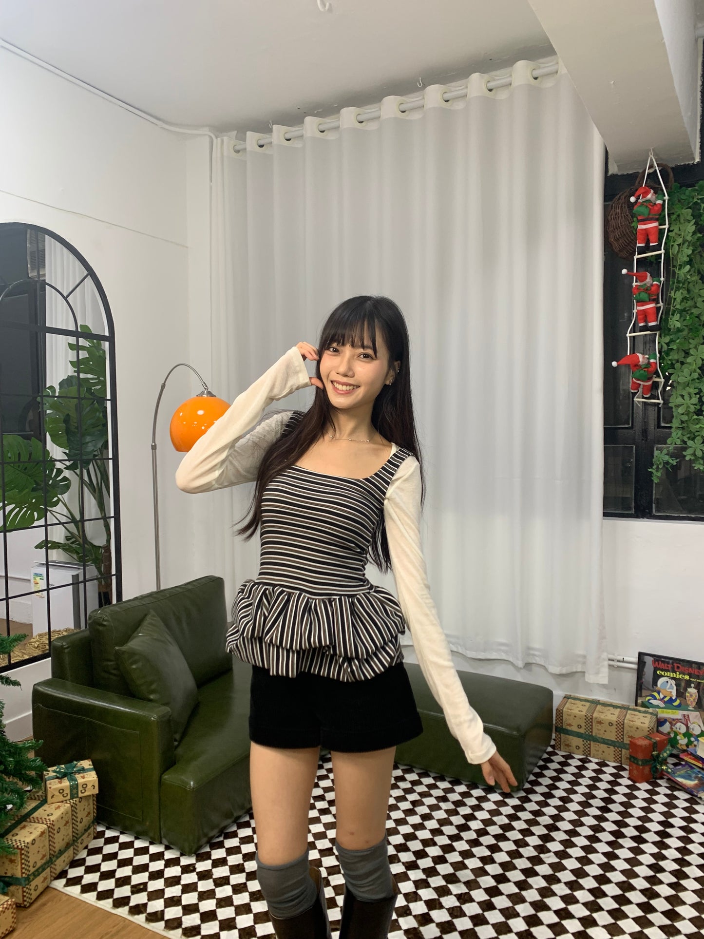 A04 Barr Signature-Label Top