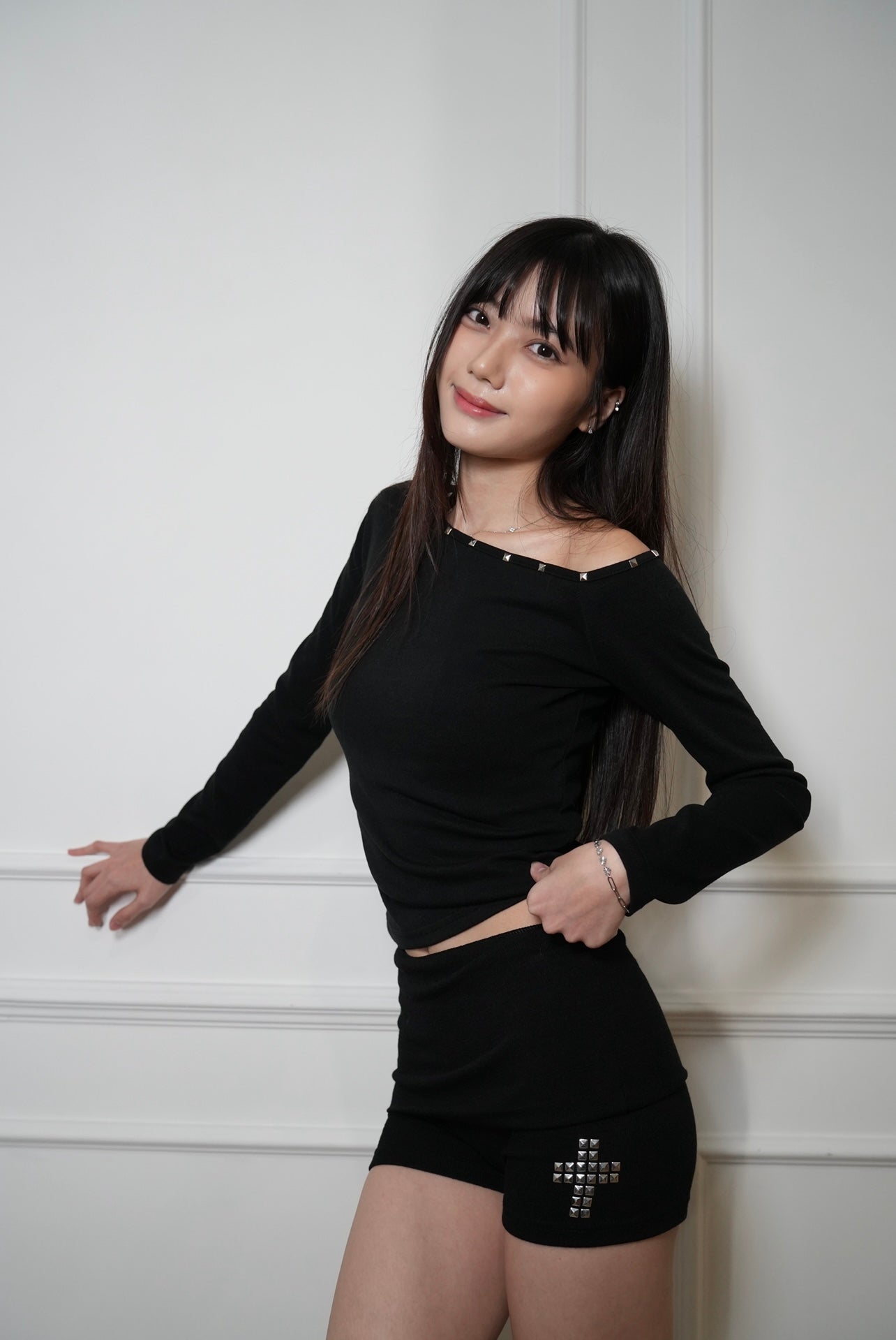 A14 Stud-Cross Hotpants