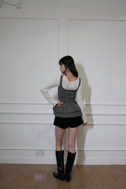 A04 Barr Signature-Label Top