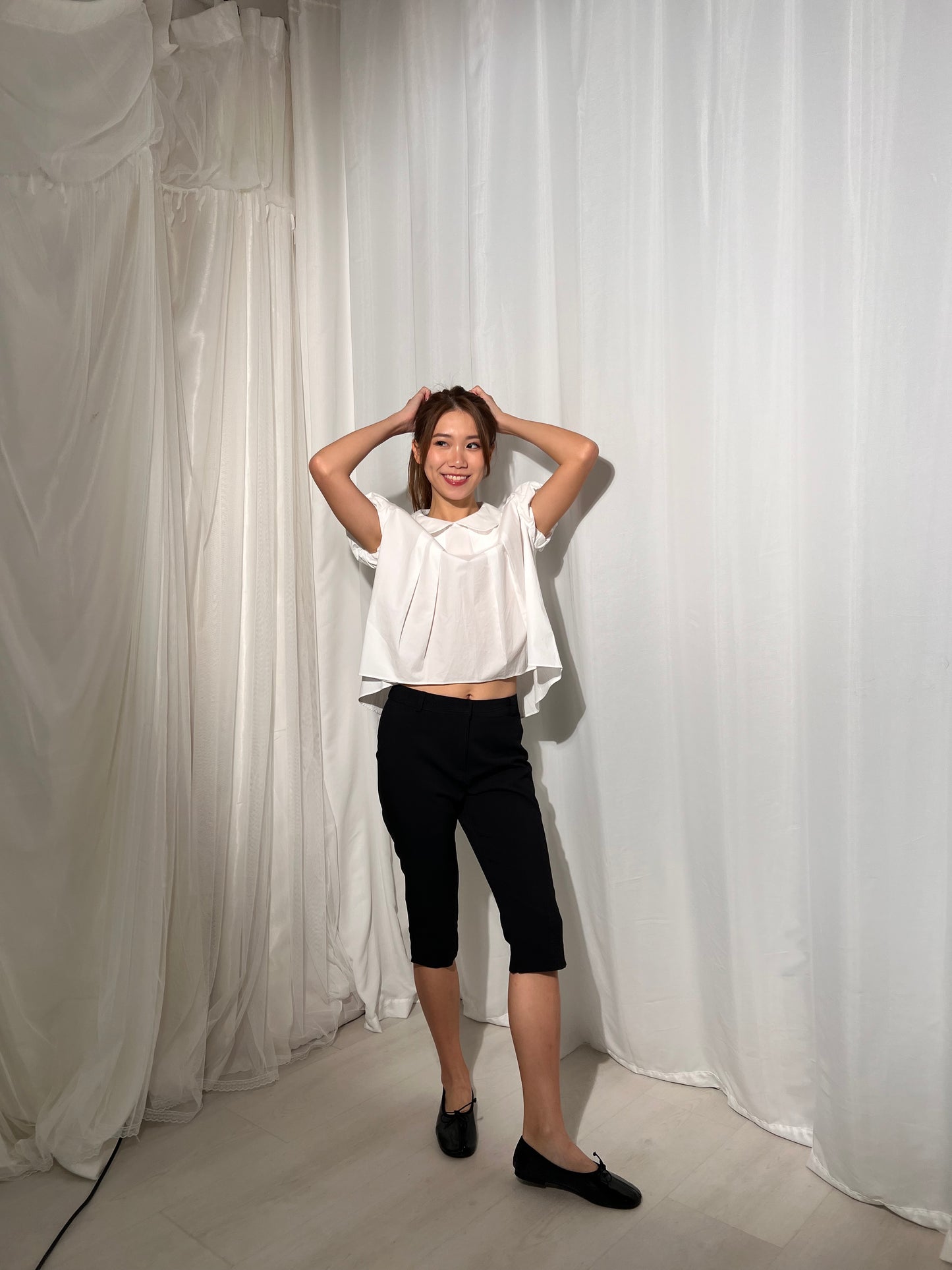 The perfect black capri pants