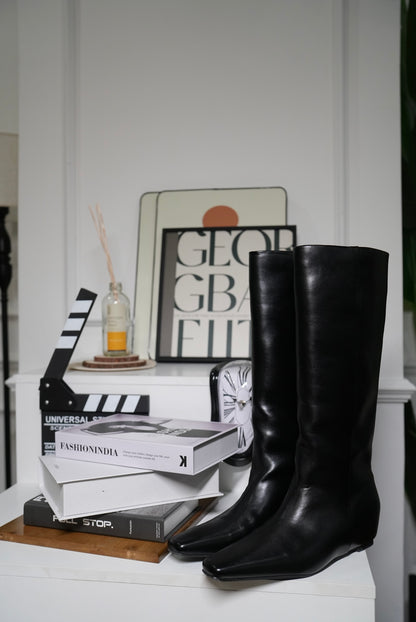 A07 Perkins Signature Leather Boots