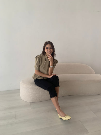 Mika Elastic Pleated Peg Leg Pants