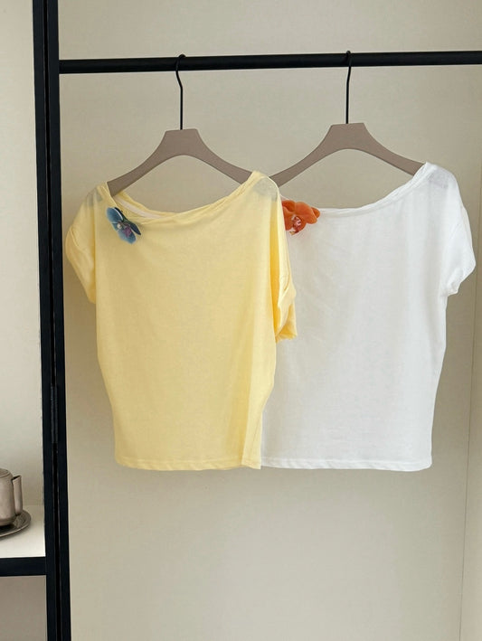 Hawaii Top (Includes a Floral Hair Clip)