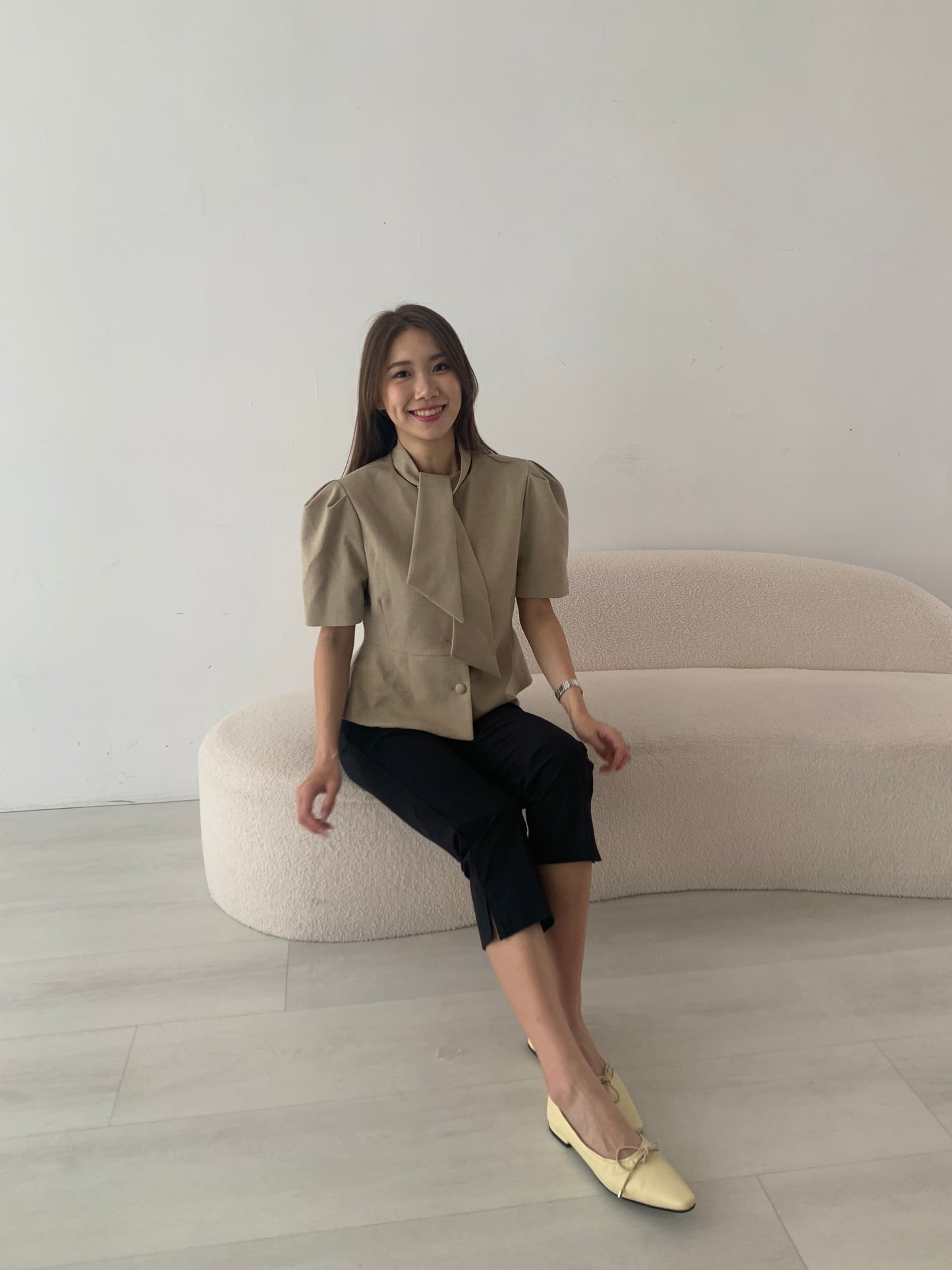 Mika Elastic Pleated Peg Leg Pants