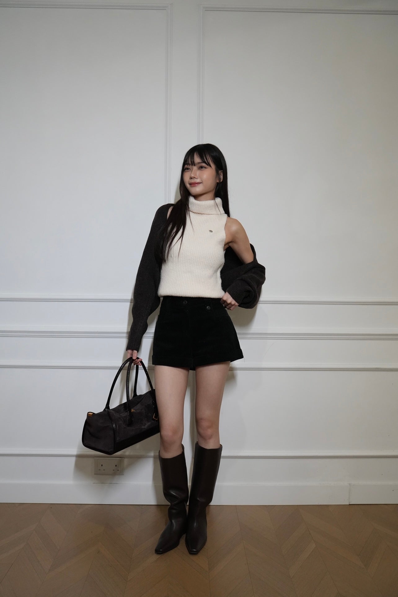 A06 Baby Girl Velvet Shorts