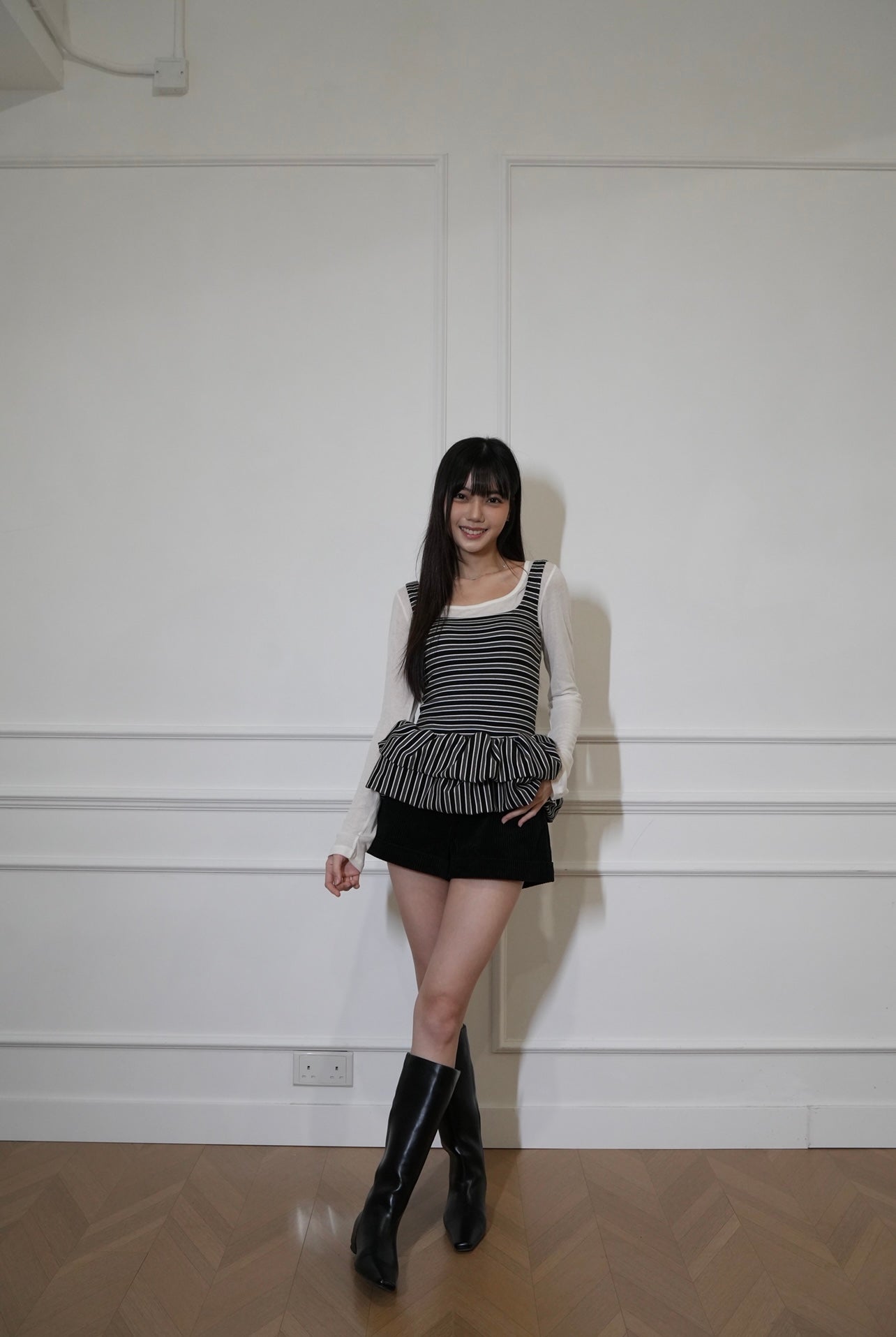 A04 Barr Signature-Label Top