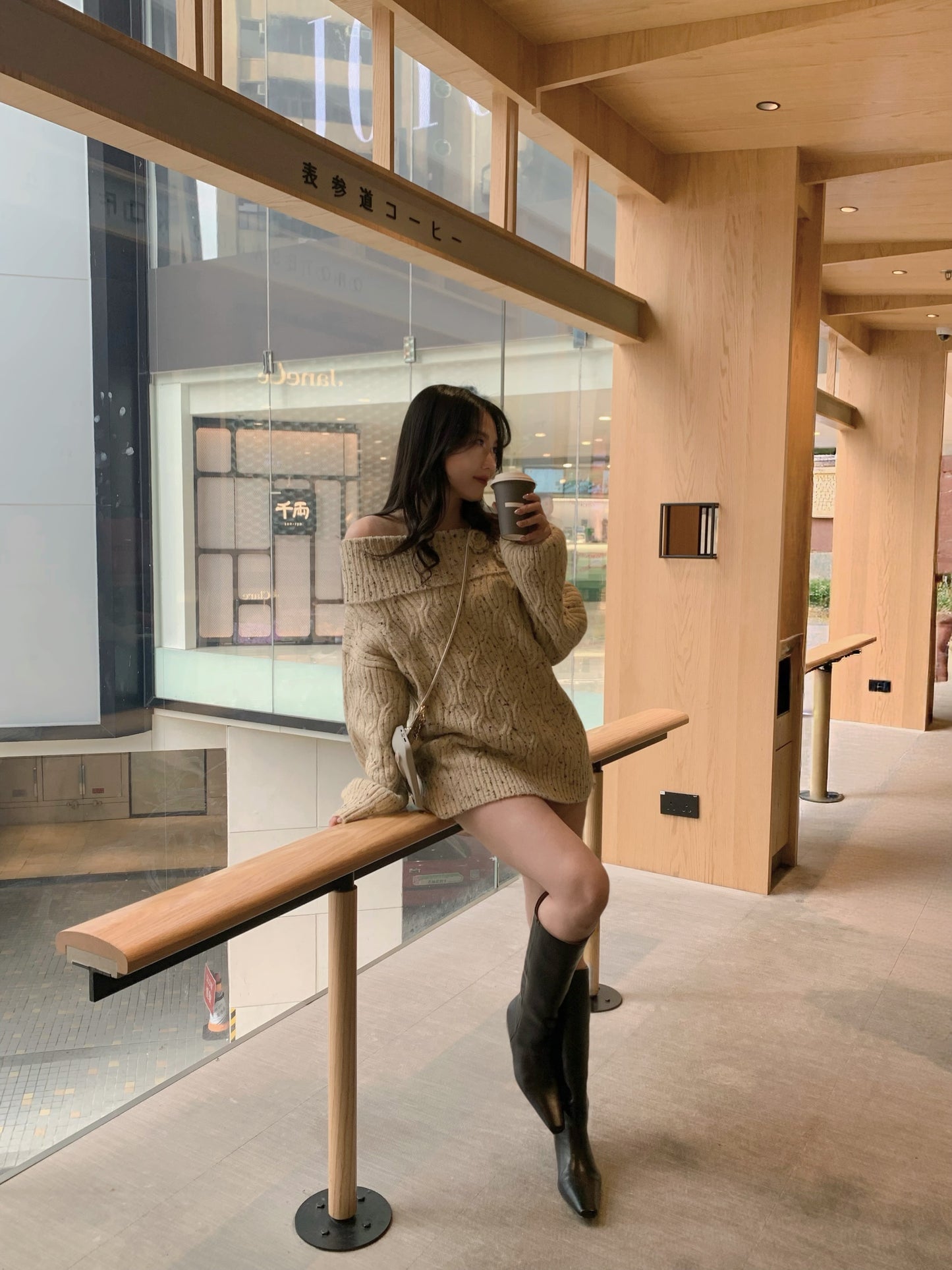 A07 Perkins Signature Leather Boots