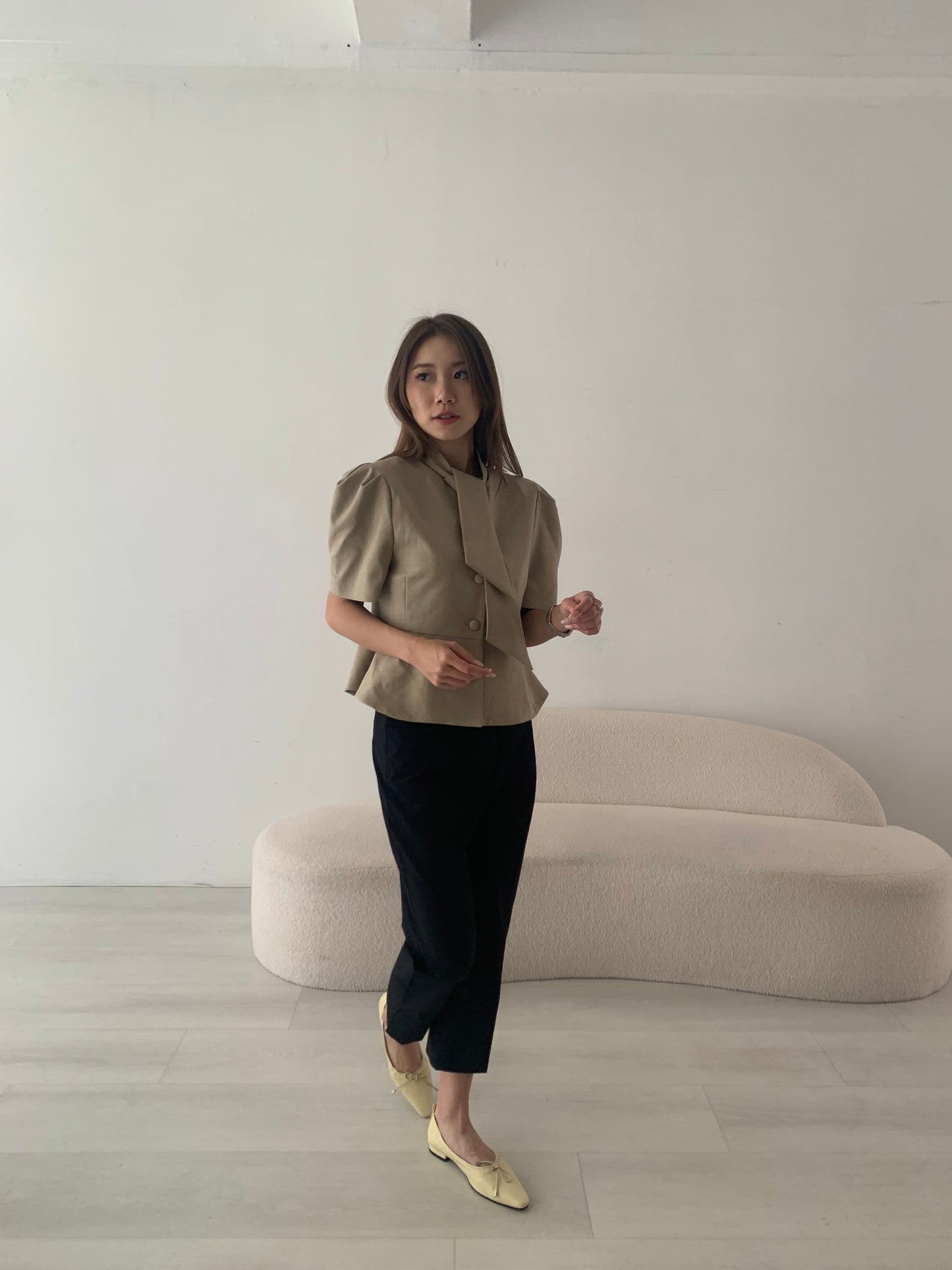 Mika Elastic Pleated Peg Leg Pants