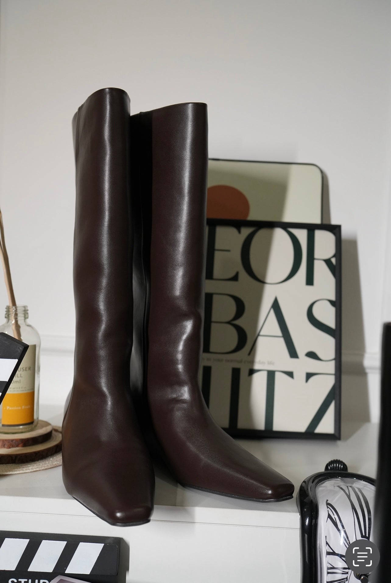 A07 Perkins Signature Leather Boots