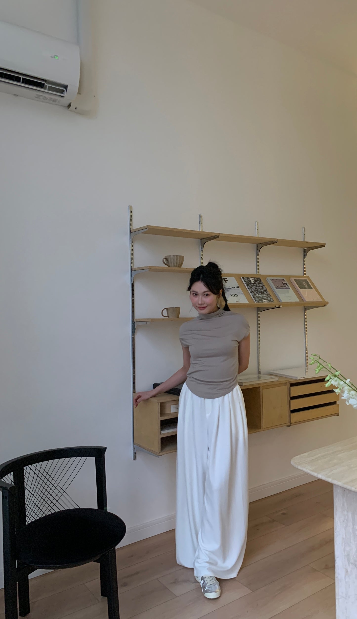 Wearable scent memory! Office Lady daily tee