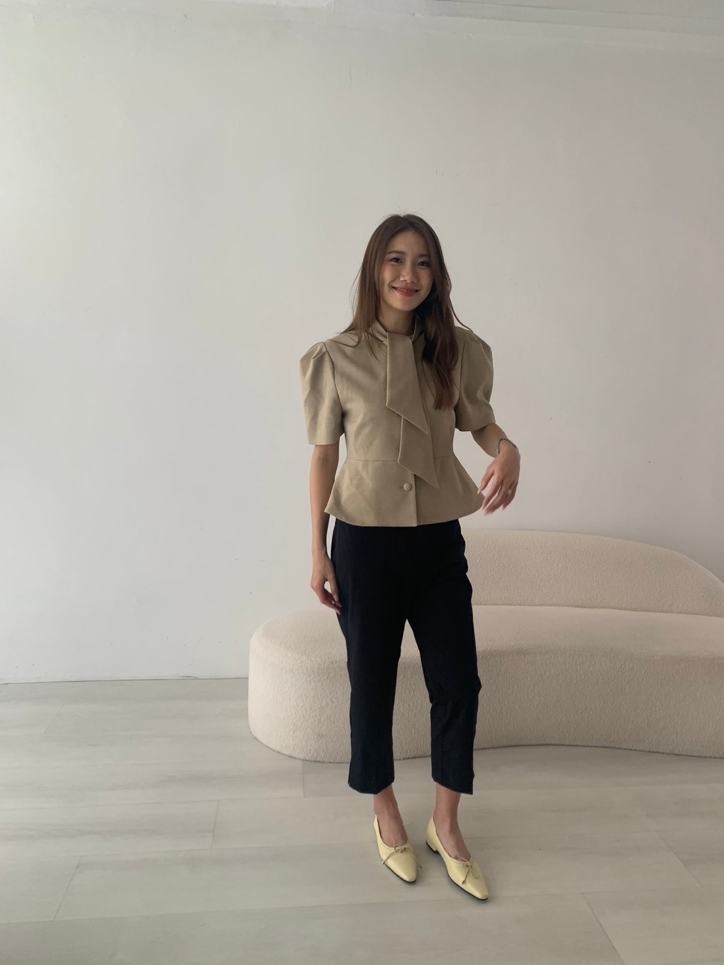 Mika Elastic Pleated Peg Leg Pants