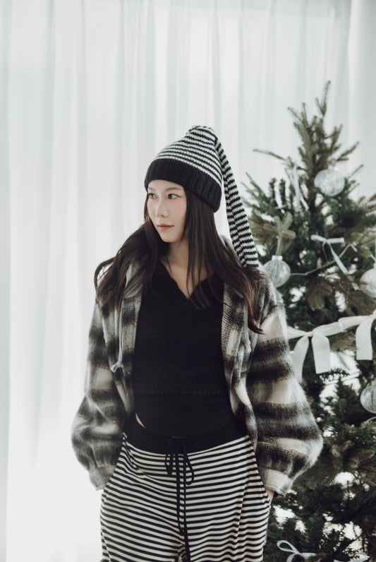 A20 Must-Have: Halo Plaid Hooded Coat