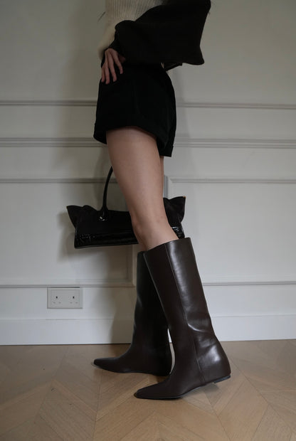 A07 Perkins Signature Leather Boots