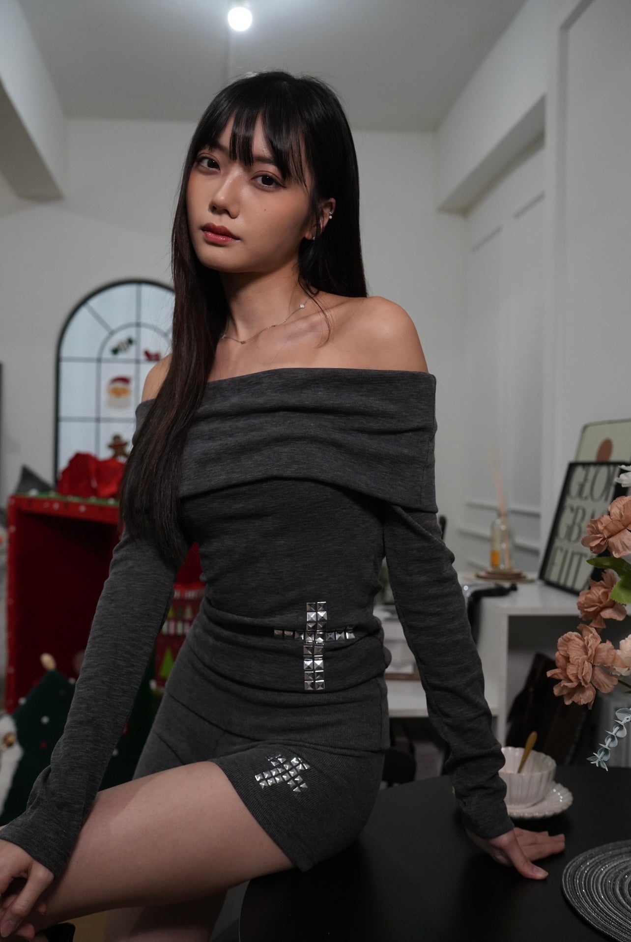 A14 Stud-Cross Hotpants