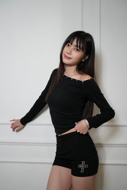 A14 Stud-Cross Hotpants