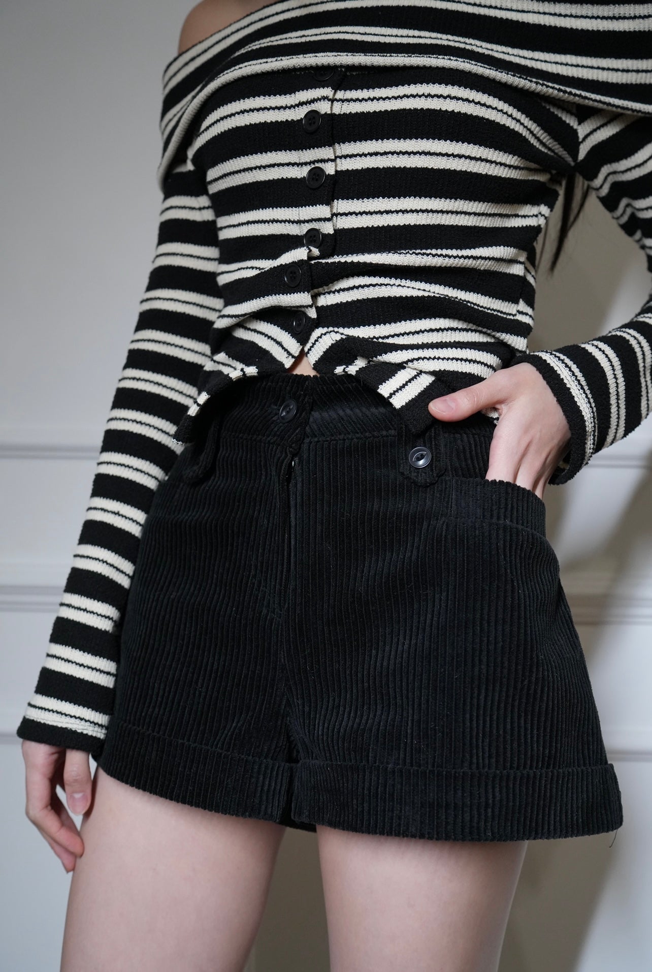 A06 Baby Girl Velvet Shorts