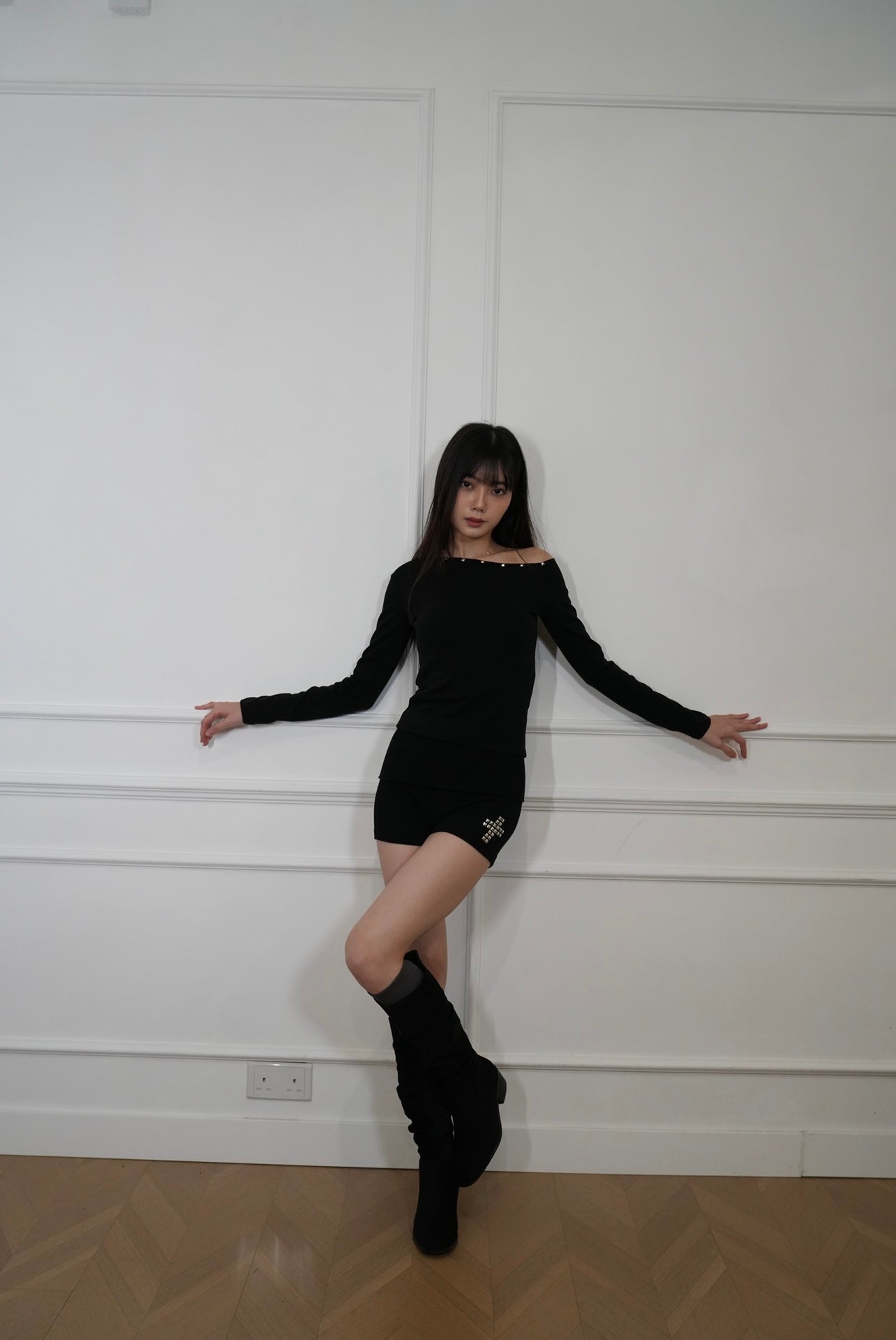 A14 Stud-Cross Hotpants